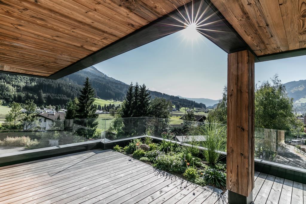 Hubertus Logis Apartments Brixen im Thale Exterior photo